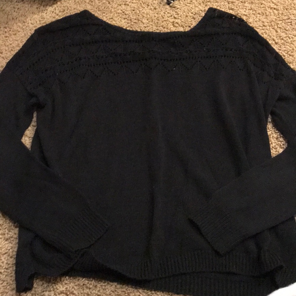 Women’s sweater.